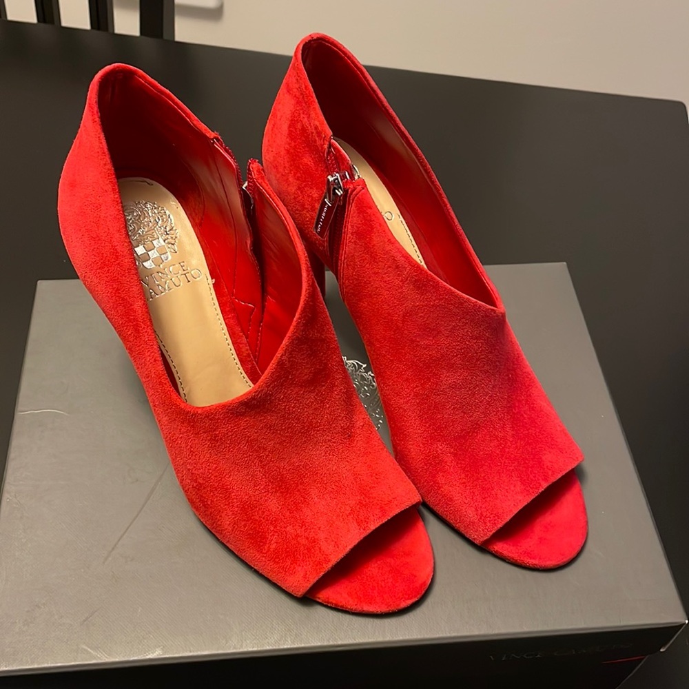 Vince Camuto Tomato Suede Careeta Pump